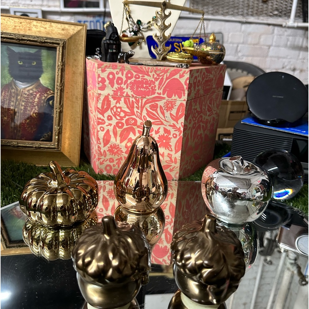 Fall collection  shiny pear 🍐 pumpkin 🎃 🍏 apple Salt/pepper acorn shakers